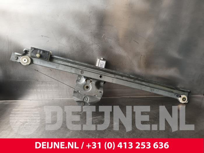 Opel Vivaro Fenstermechanik 2-türig rechts vorne O214825