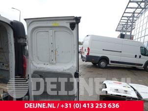 Opel Vivaro Achterdeur Bus-Bestelauto O214848 foto 2