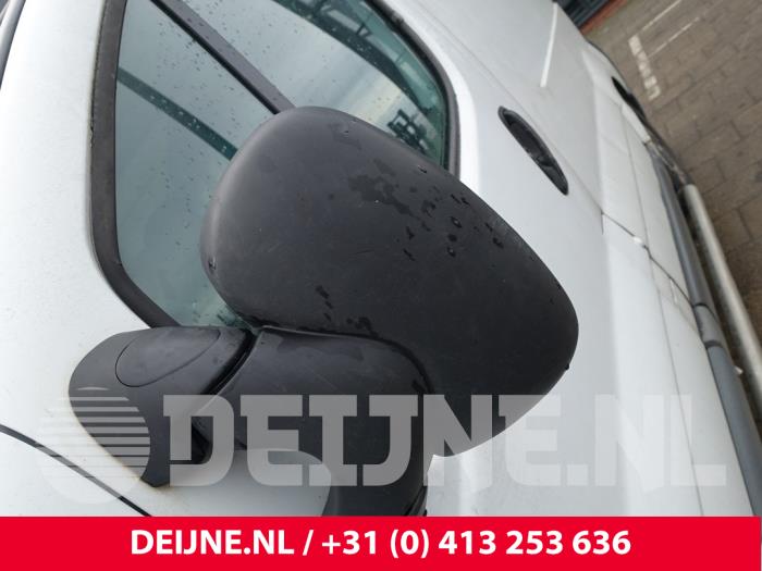 Opel Vivaro Buitenspiegel links O214855