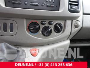 Opel Vivaro Kachel Bedieningspaneel O214863 foto 3