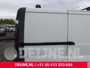 Opel Vivaro Sliding door rail, right O214883 photo 2