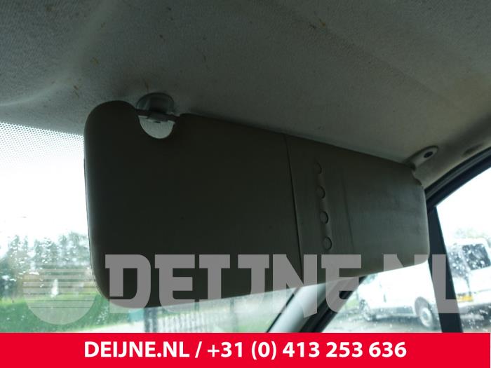Opel Vivaro Sun visor O214896