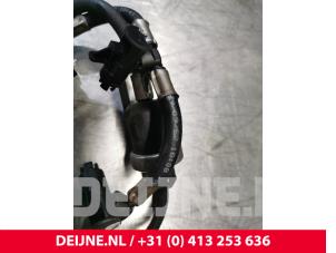 Volkswagen Crafter Fuel return line O214934 photo 2
