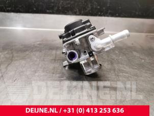 Renault Trafic EGR Klep O215053 foto 3