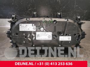 Volkswagen Crafter Kilometerteller KM O215093 foto 2