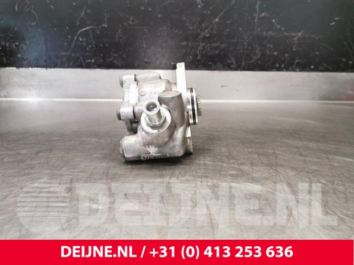 Pomp Servo van een Fiat Ducato (250) 3.0 D 160 Multijet Power 2009