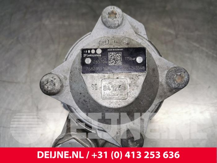 Pomp Servo van een Fiat Ducato (250) 3.0 D 160 Multijet Power 2009
