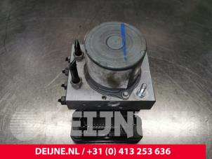 Gebruikte ABS Pomp Renault Master III (FV) 2.3 dCi 125 16V FWD Prijs € 242,00 Inclusief btw aangeboden door van Deijne Onderdelen Uden B.V.