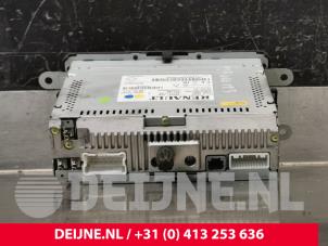 Renault Master Display Multi Media control unit O215267 photo 3