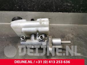 Gebruikte Hoofdremcilinder Renault Master III (FV) 2.3 dCi 125 16V FWD Prijs € 60,50 Inclusief btw aangeboden door van Deijne Onderdelen Uden B.V.