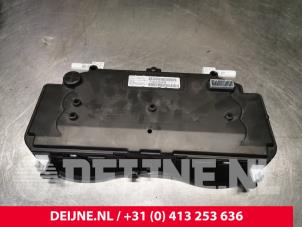 Renault Master Odometer KM O215280 photo 2