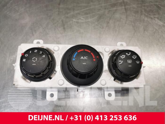 Renault Master Kachel Bedieningspaneel O215359