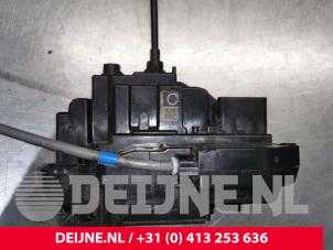Nissan NV200 Deurslot Mechaniek 2Deurs rechts O215400 foto 3