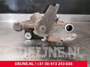 Renault Master Bremszange links hinten O215369 foto 3
