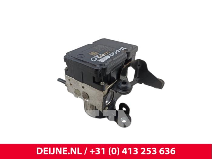 Gebruikte ABS Pomp Volvo V60 I (FW/GW) 1.6 DRIVe Prijs € 70,00 Margeregeling aangeboden door van Deijne Onderdelen Uden B.V.