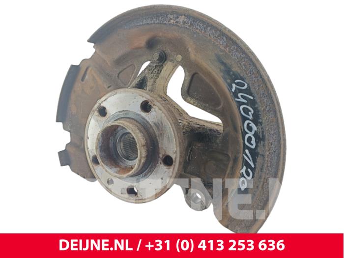 Volvo V60 Achsschenkel links vorne O215444