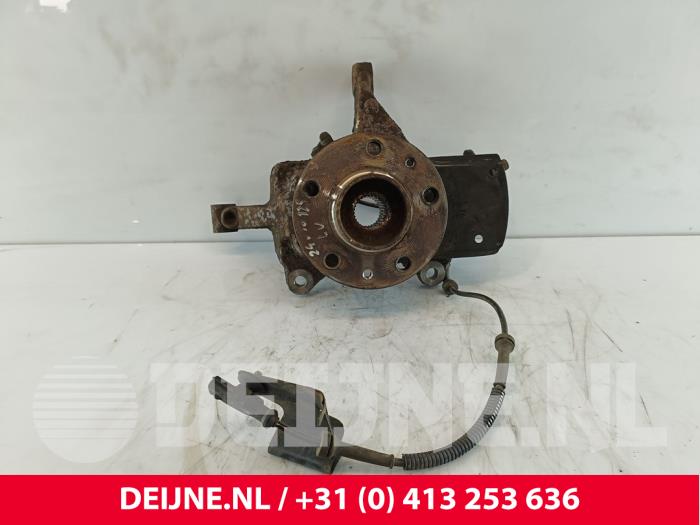 Renault Trafic Achsschenkel links vorne O215736