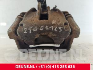 Renault Trafic Remklauw (Tang) rechts-achter O215744 foto 2