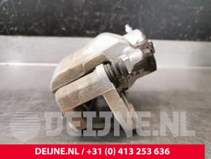 BYD Atto 3 Remklauw (Tang) rechts-voor O215805 foto 2