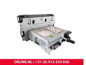MG ZS Display Multi Media regelunit O215869 foto 3