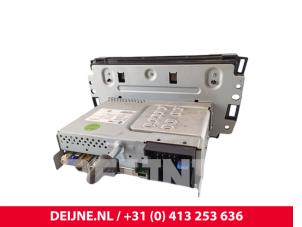 MG ZS Display Multi Media regelunit O215869 foto 2