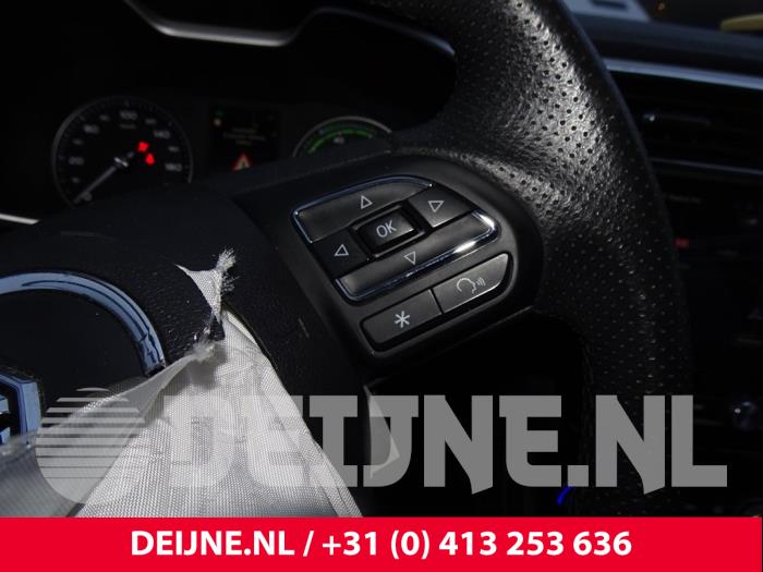 MG ZS Lenkrad O215904