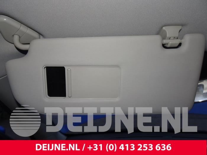 MG ZS Sonnenblende O215909