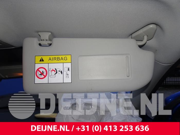 MG ZS Sonnenblende O215910