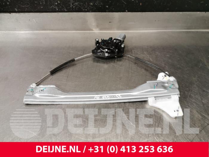 MG ZS Fenstermechanik 4-türig rechts vorne O215919