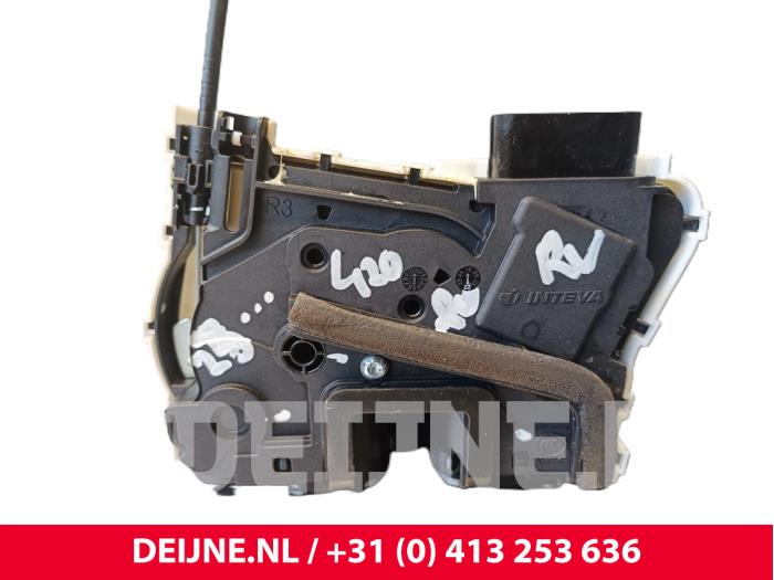 MG ZS Türschlossmechanik 4-türig rechts vorne O215920