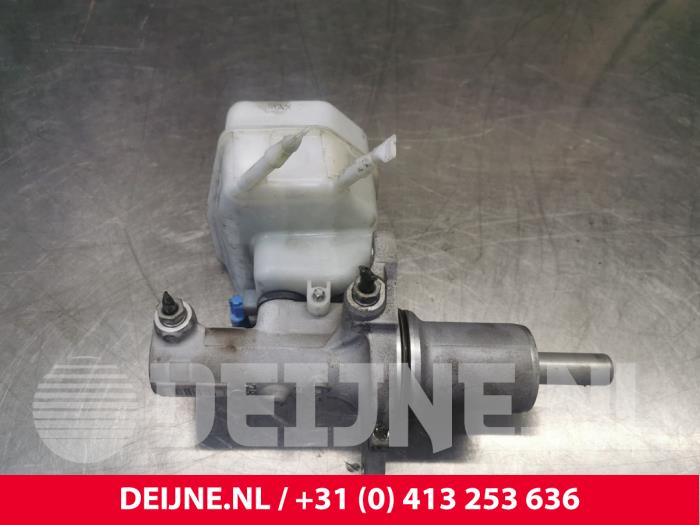 Volkswagen Crafter Hoofdremcilinder O216009