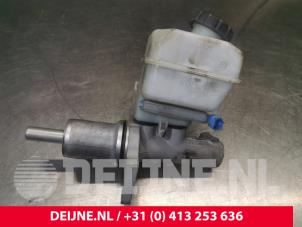 Volkswagen Crafter Master cylinder O216009 photo 2