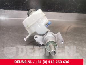 Volkswagen Crafter Master cylinder O216009 photo 3