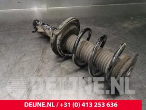 Volvo V40 Stoßdämpferstrebe rechts vorne O216071 foto 2