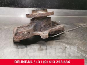 Mercedes Sprinter Achsschenkel links vorne O216080 foto 3