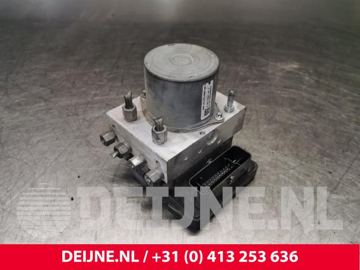 Tesla Model 3 ABS pump O216176
