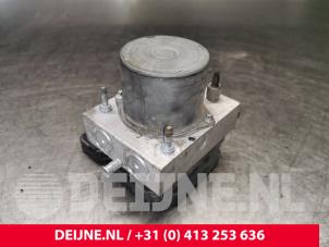 Tesla Model 3 ABS Pumpe O216176 foto 3