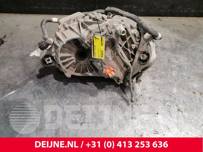 Tesla Model 3 Elektromotor Elektro-Auto O216182