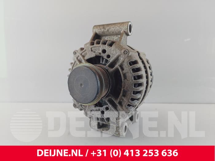 Gebruikte Alternator Volvo V70 (BW) 2.0 16V Prijs € 70,00 Margeregeling aangeboden door van Deijne Onderdelen Uden B.V.