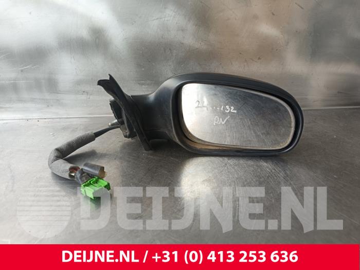 Volvo V70 Buitenspiegel rechts O216377
