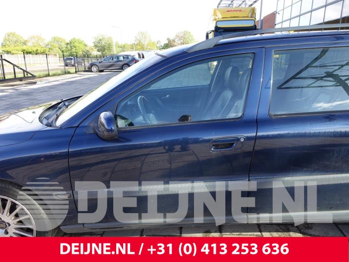 Volvo V70 Portier 4Deurs links-voor O216399