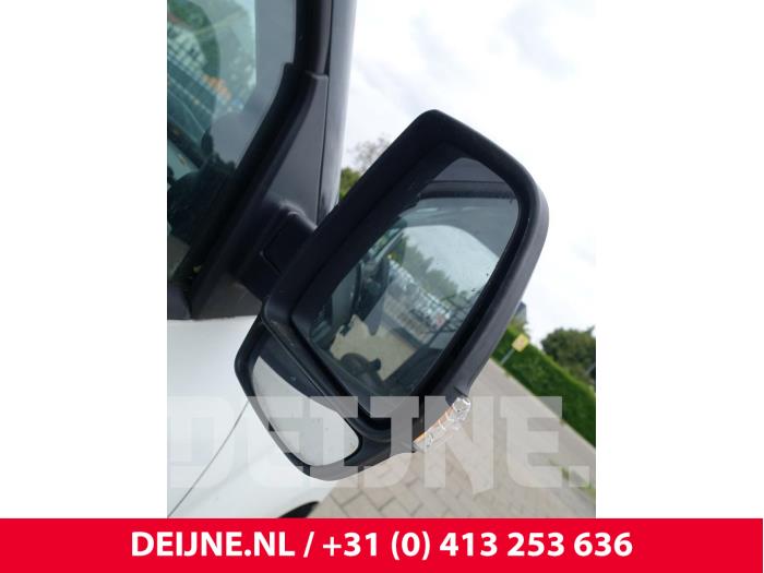 Spiegel Buiten rechts van een Opel Combo 1.3 CDTI 16V ecoFlex 2015