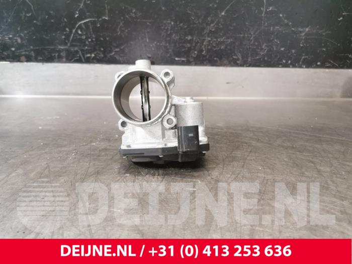 Gebruikte Gasklephuis Ford Transit 2.0 TDCi 16V Eco Blue 130 Prijs € 48,40 Inclusief btw aangeboden door van Deijne Onderdelen Uden B.V.