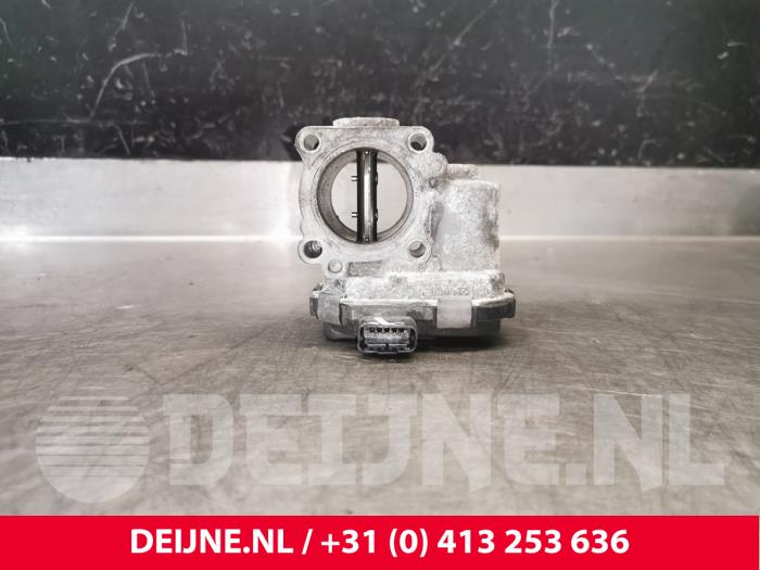 Gebruikte Gasklephuis Volvo V40 (MV) 1.6 D2 Prijs € 20,00 Margeregeling aangeboden door van Deijne Onderdelen Uden B.V.