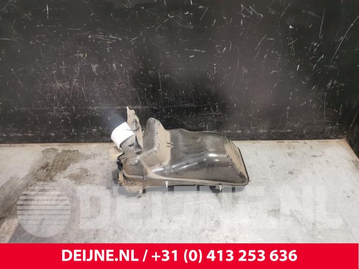 Gebruikte Ureumreservoir Volvo XC60 II (UZ) 2.0 D4 16V AWD Prijs € 190,00 Margeregeling aangeboden door van Deijne Onderdelen Uden B.V.