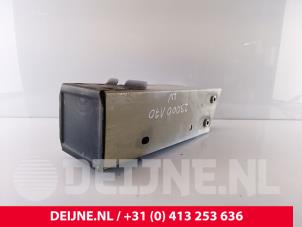 Gebruikte Frontbalk Tesla Model 3 Long Range AWD 75 kWh Prijs € 121,00 Inclusief btw aangeboden door van Deijne Onderdelen Uden B.V.