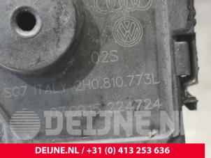 Volkswagen Amarok Tank flap lock motor O216804 photo 3