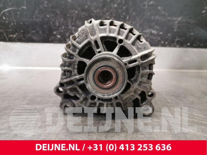 Gebruikte Dynamo Volkswagen Amarok 2.0 TDI 16V 4Motion Prijs € 72,60 Inclusief btw aangeboden door van Deijne Onderdelen Uden B.V.