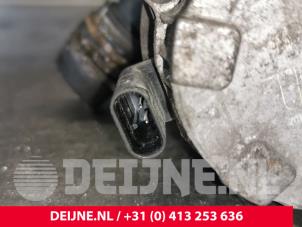 Renault Master Wasserpumpe O216894 foto 3