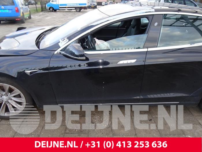 Tesla Model S Ruitmechaniek 2Deurs rechts-voor O216899